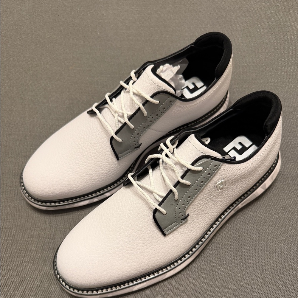 FootJoy Traditions Golf Shoes